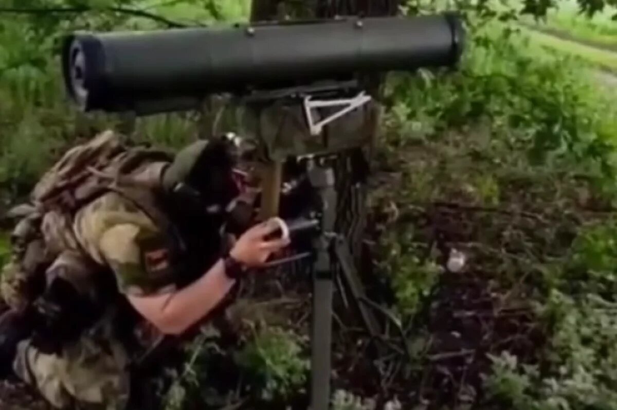    В Сети опубликованы кадры зачистки села Борки в Курской области