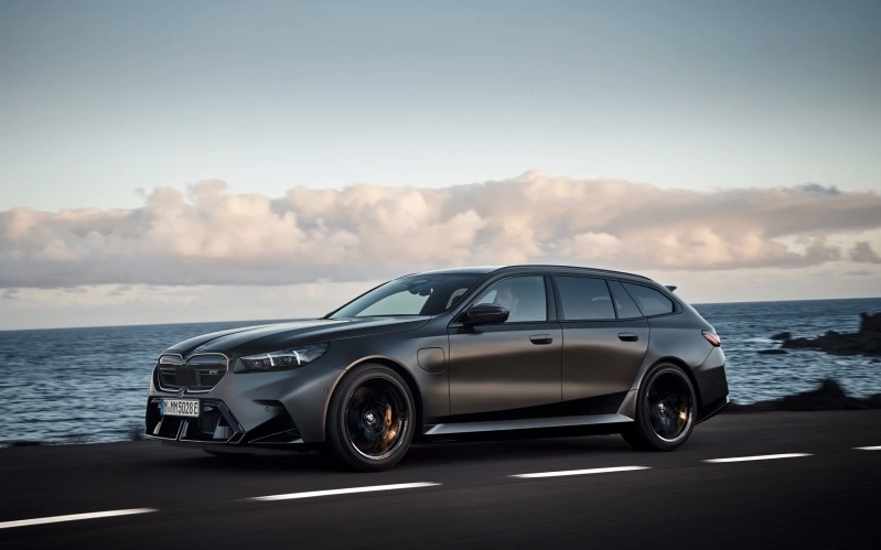 BMW M5 Touring (Фото: BMW)
