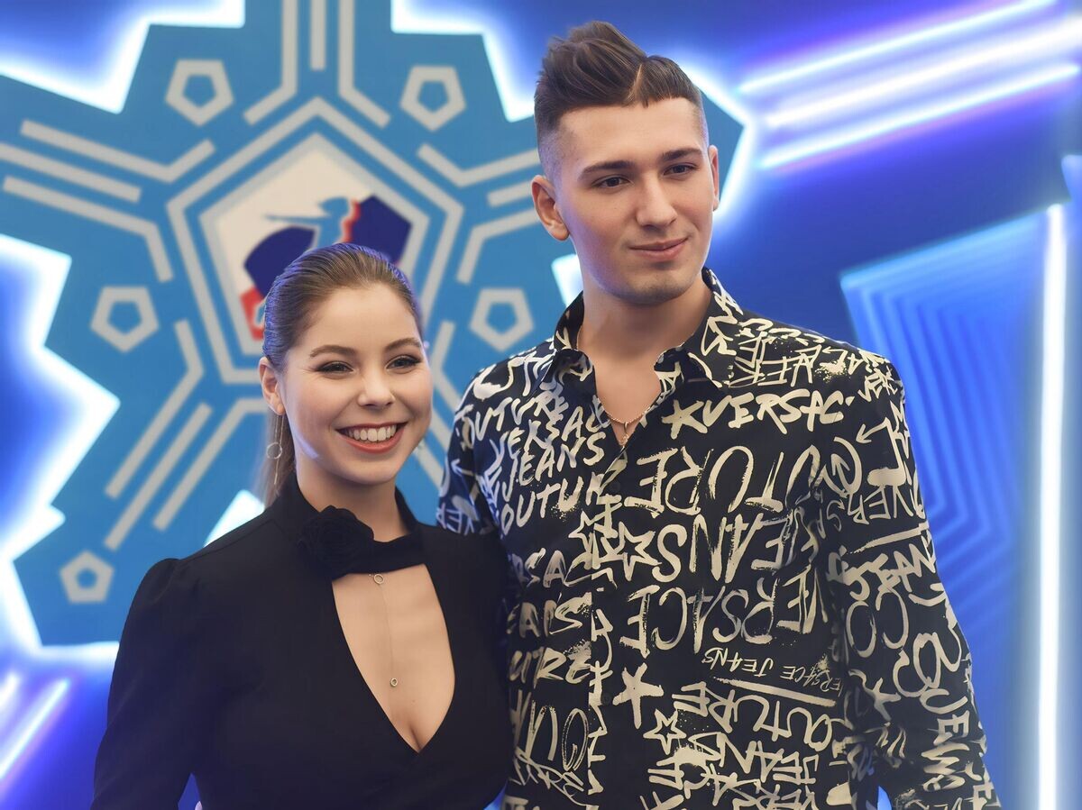    Анастасия Мишина и Александр Галлямов© РИА Новости / Андрей Симоненко