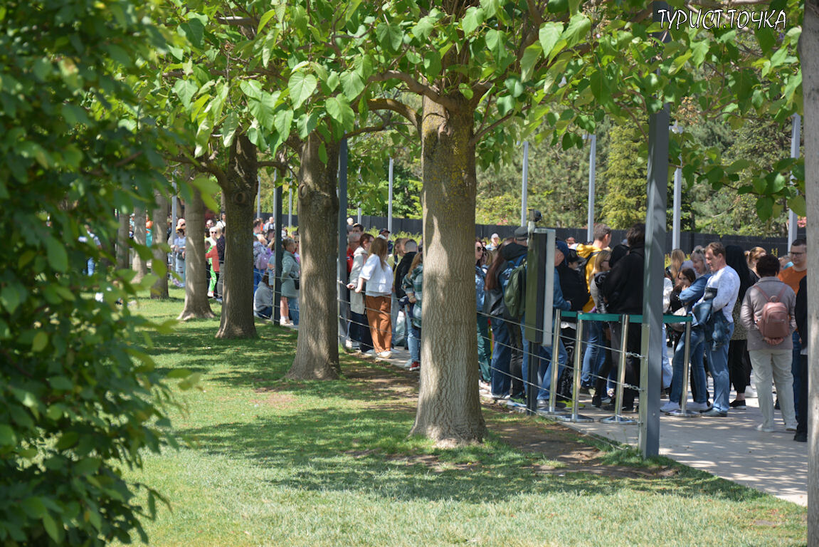 В мае 2024 года были огромные очереди в Японский сад