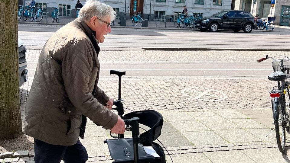 Пенсионеры в Швеции и Норвегии не расчитывают на помощь близких: как живут пожилые шведы и норвежцы