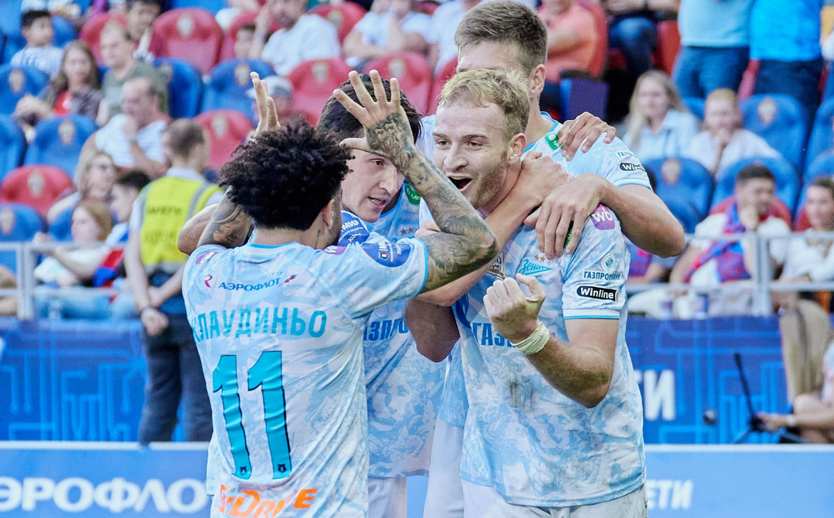"Зенит" победил в гостях ЦСКА благодаря очередному голу своего новичка Лусиано Гонду. Фото: ФК "Зенит"