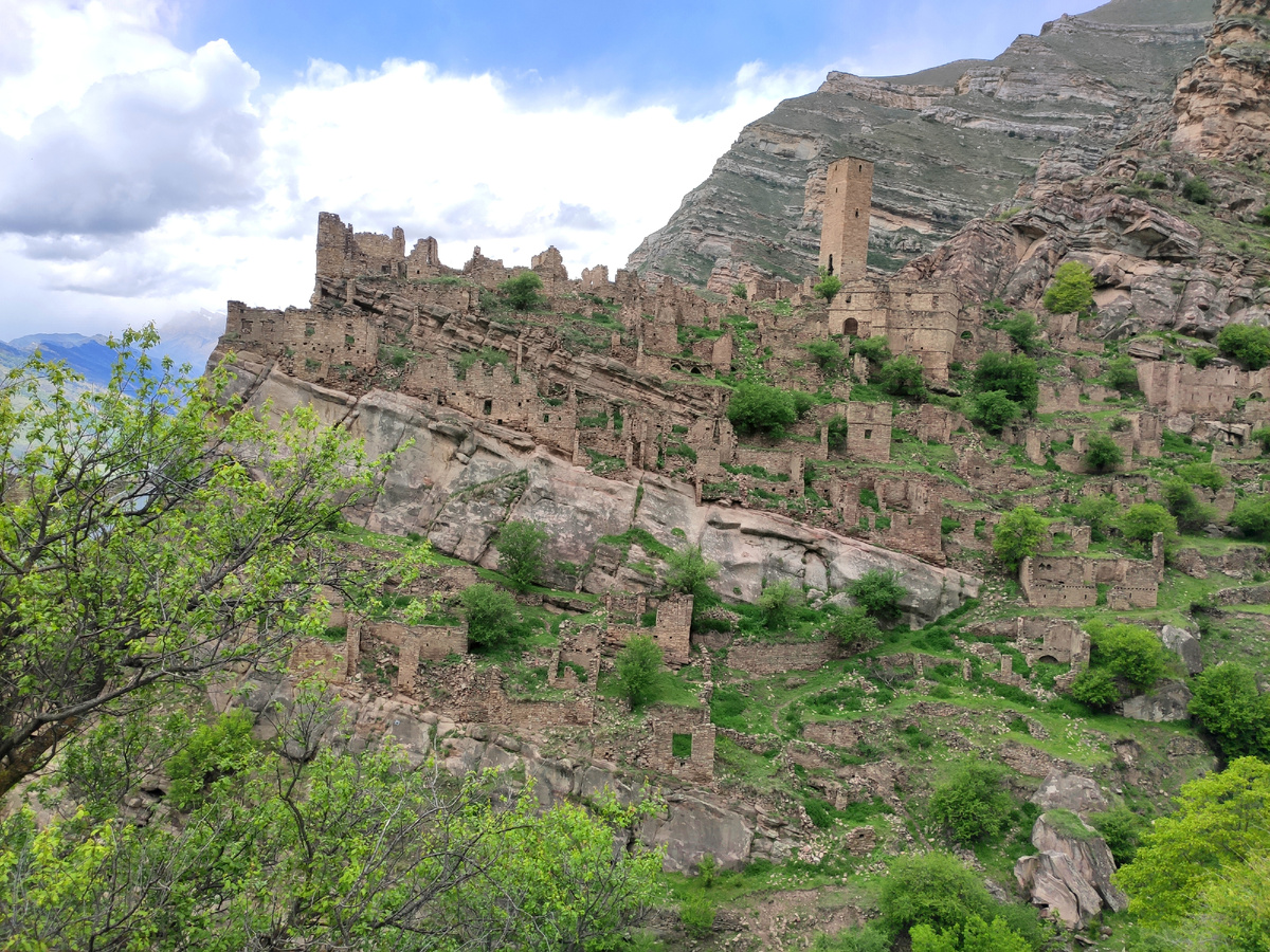 Заброшенный аул Старый Кахиб