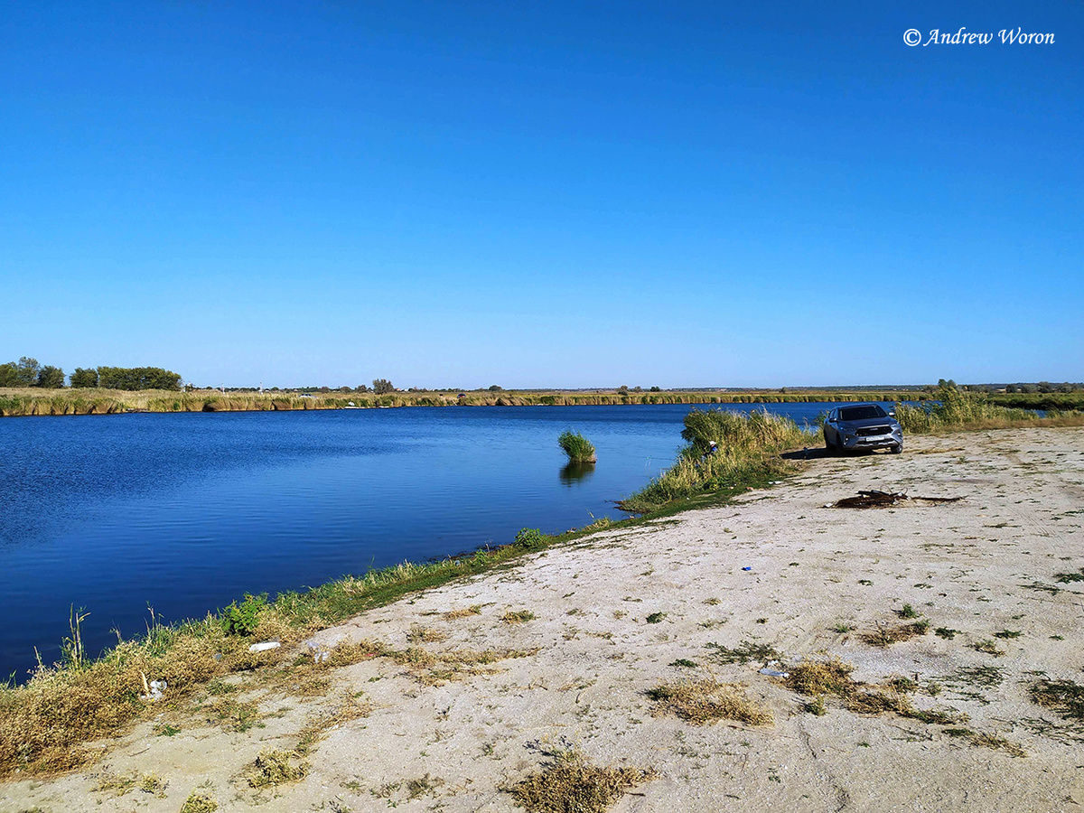 Пляж у моста