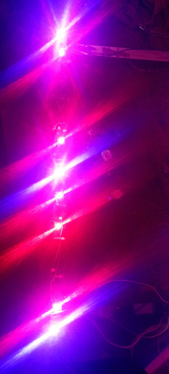 Сгорело 2 светодиода. 