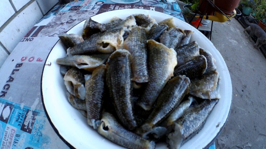 Чищенный ротан.
