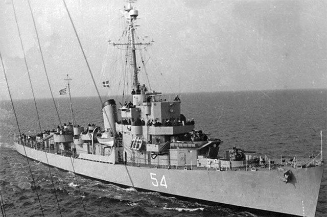 HNS Leon D-54, ранее USS Eldridge DE-173, в эксплуатации, 1960 год