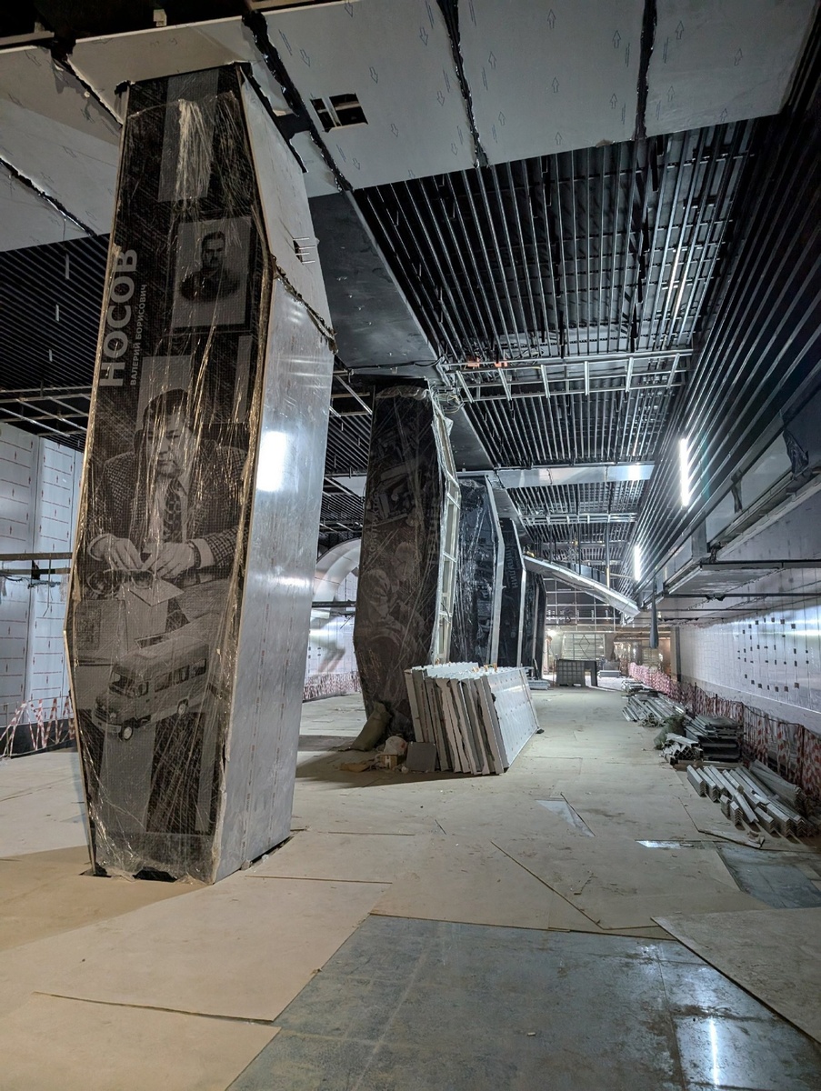 📷 1.1: Колонны будут облицованы панелями с портретами бывших руководителей завода "ЗИЛ"