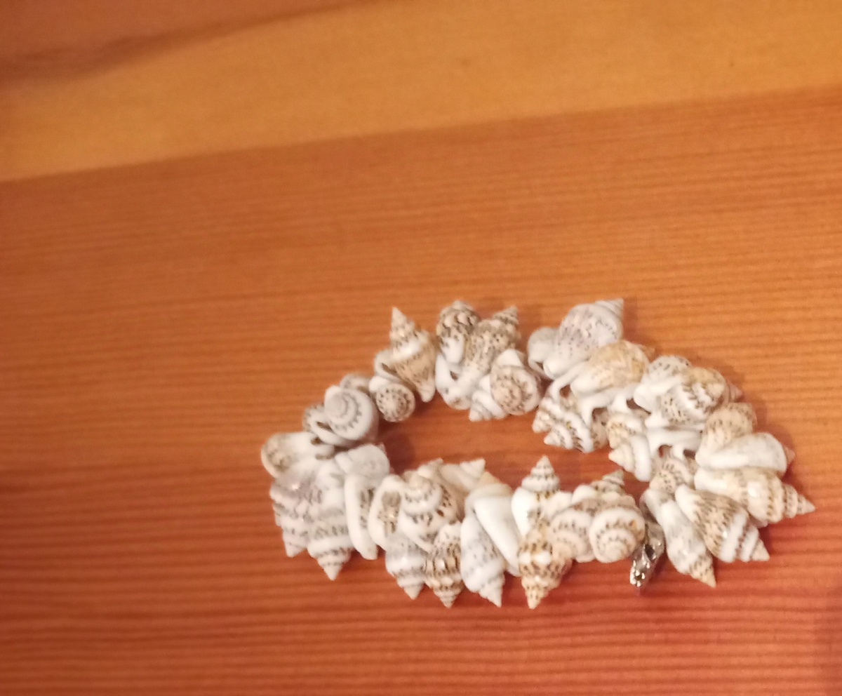 Браслет, сделан своими руками.