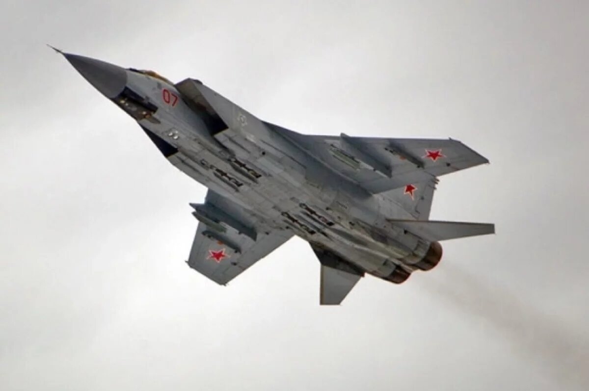    Истребители МиГ-31БМ перехватили условного противника над Японским морем