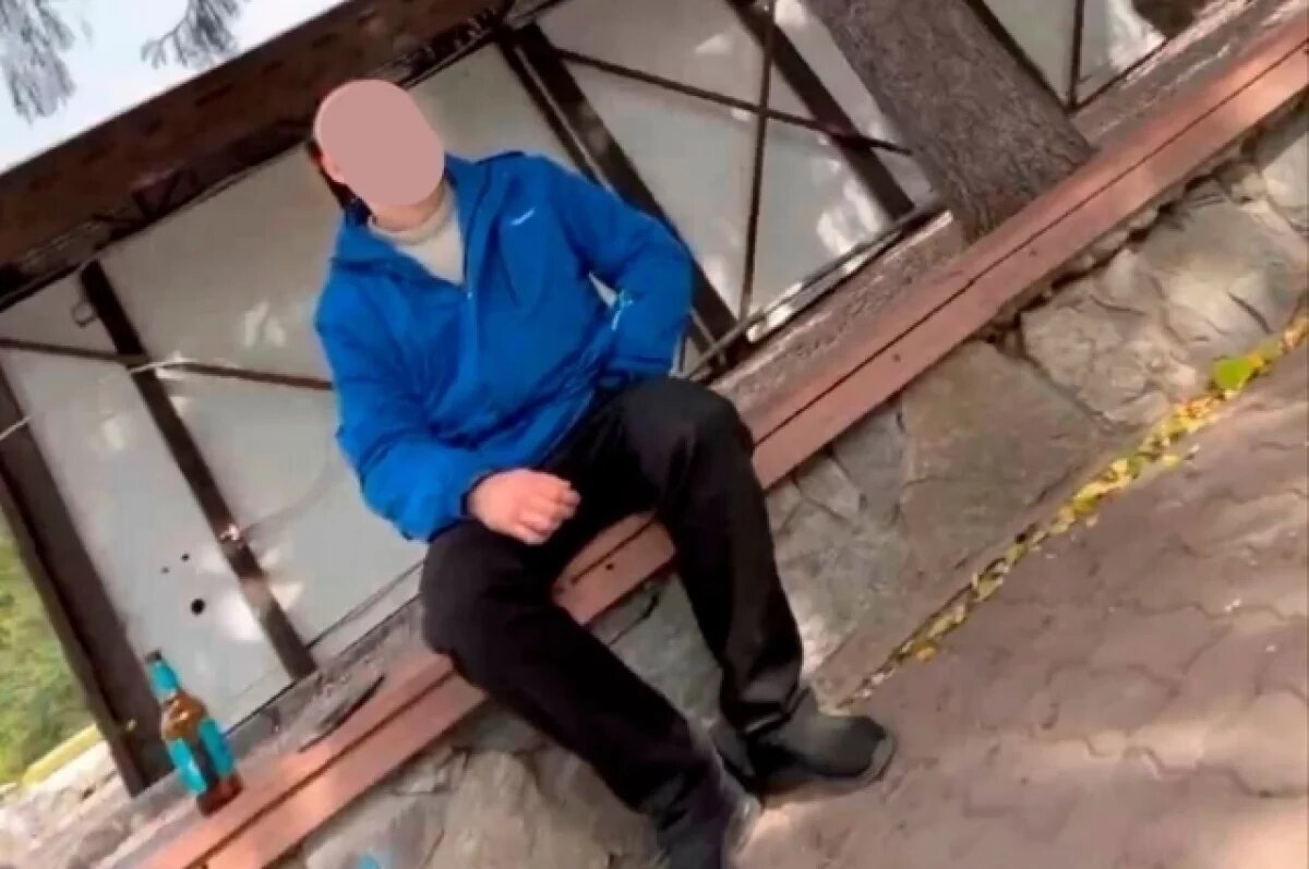    В Академгородке Новосибирска неизвестный мужчина приставал к девочкам