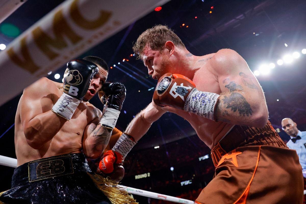     Сауль Альварес и Эдгар Берланга