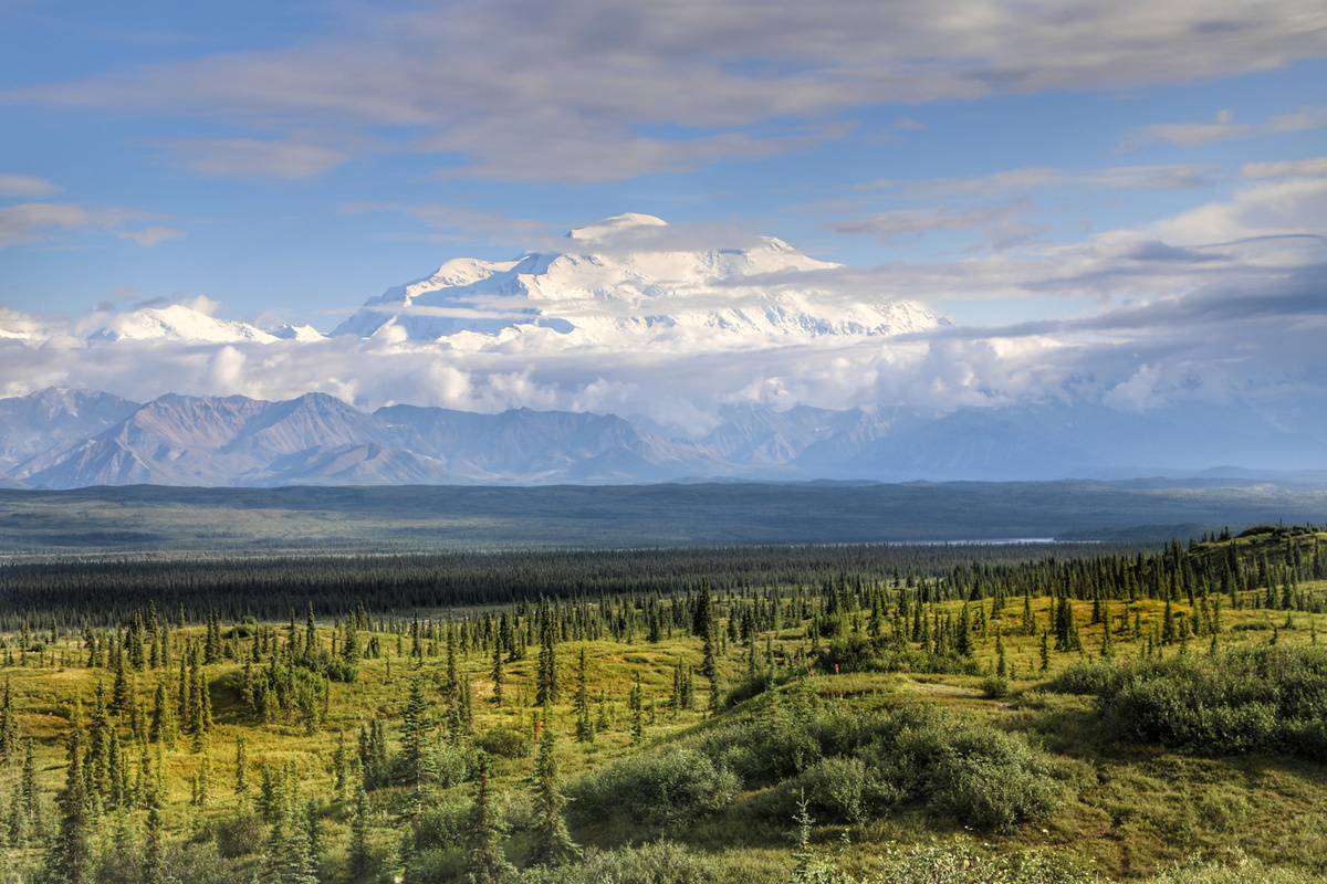 Соединенные Штаты Америки.  Соглашусь даже только ради Аляски, а если к ней добавить еще множество потрясающих национальных парков, то мнение совершенно оправдано