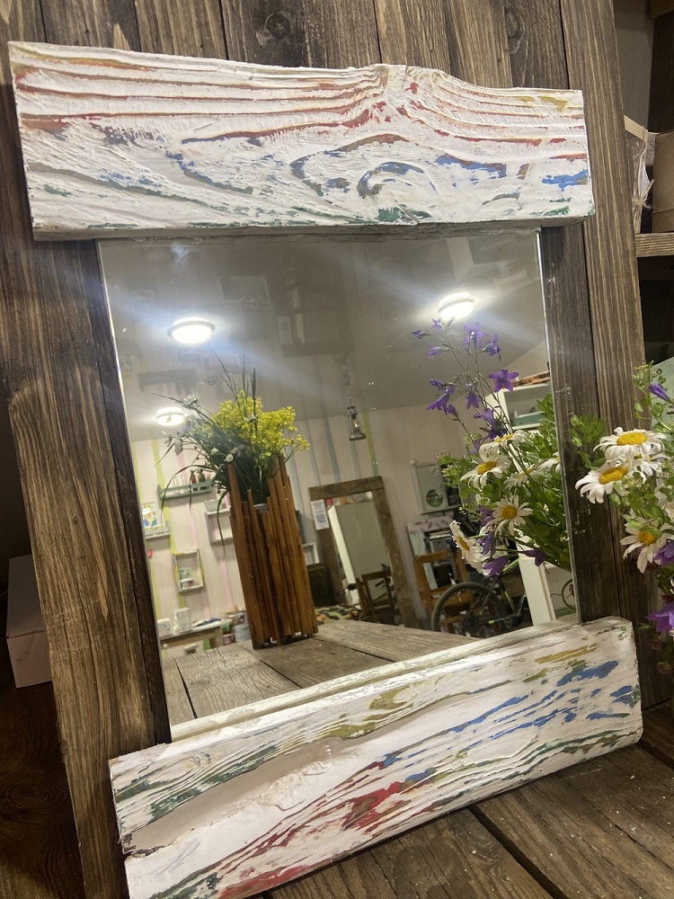 Зеркало "Чудо" – это результат кропотливой ручной работы и любви к своему делу