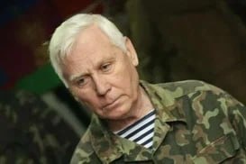 Алексей Алексеевич Кадочников (20 июля 1935, Одесса — 13 апреля 2019, Краснодар) — автор методики самозащиты и рукопашного боя.