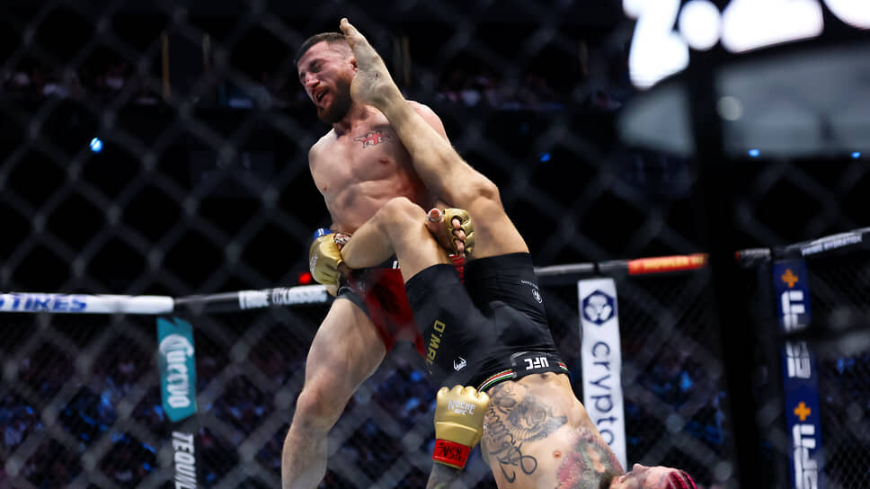 Фото: Wade Vandervort / Las Vegas Sun / AP📷Мераб Двалишвили (слева) и Шон О`Мэлли