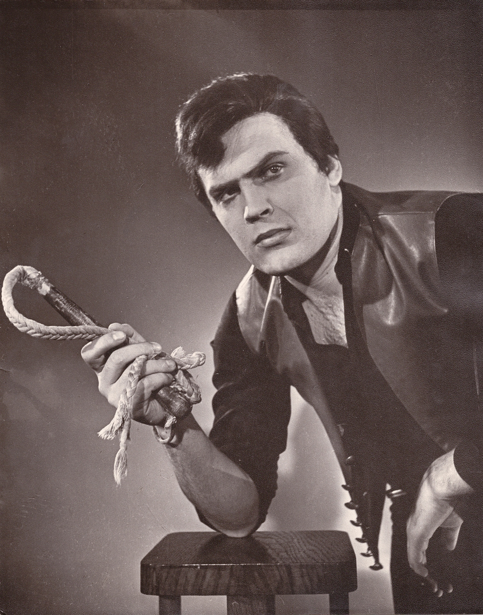 Пабло – в спектакле «Третье слово» Касона, 1962 год
