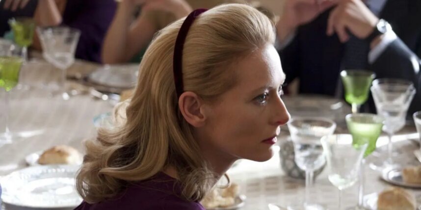    Готовим ризотто с креветками и баклажанами из фильма "Я – это любовь" Кадр из фильма "Я — это любовь", реж. Лука Гуаданьино, 2009 / "Микадо Фильм"