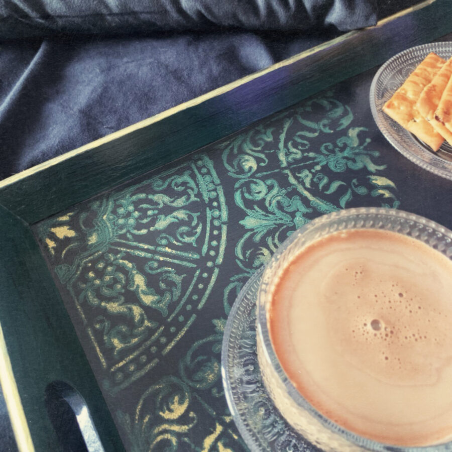    Как перекрасить поднос   
Источник: Мария Моднова для Креаликум