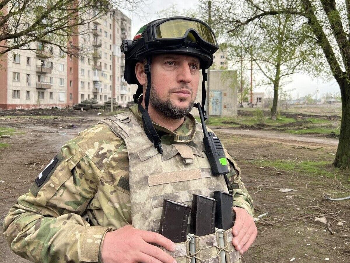    Секретарь Совбеза ЧР, командир Спецназа "Ахмат" Апти Алаудинов© Фото из личного архива