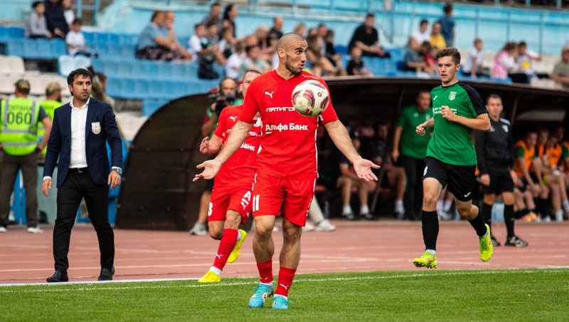    Футболисты «Машука-КМВ» в Пятигорске отпраздновали победу над «химиками» из Дзержинска Фото: ФК «Машук-КМВ»