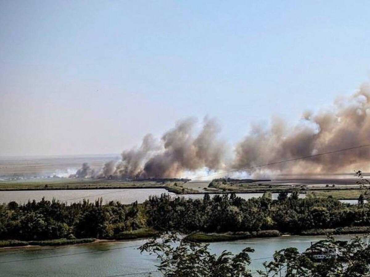    Пожар в Аксайском районе Ростовской области© Фото : соцсети