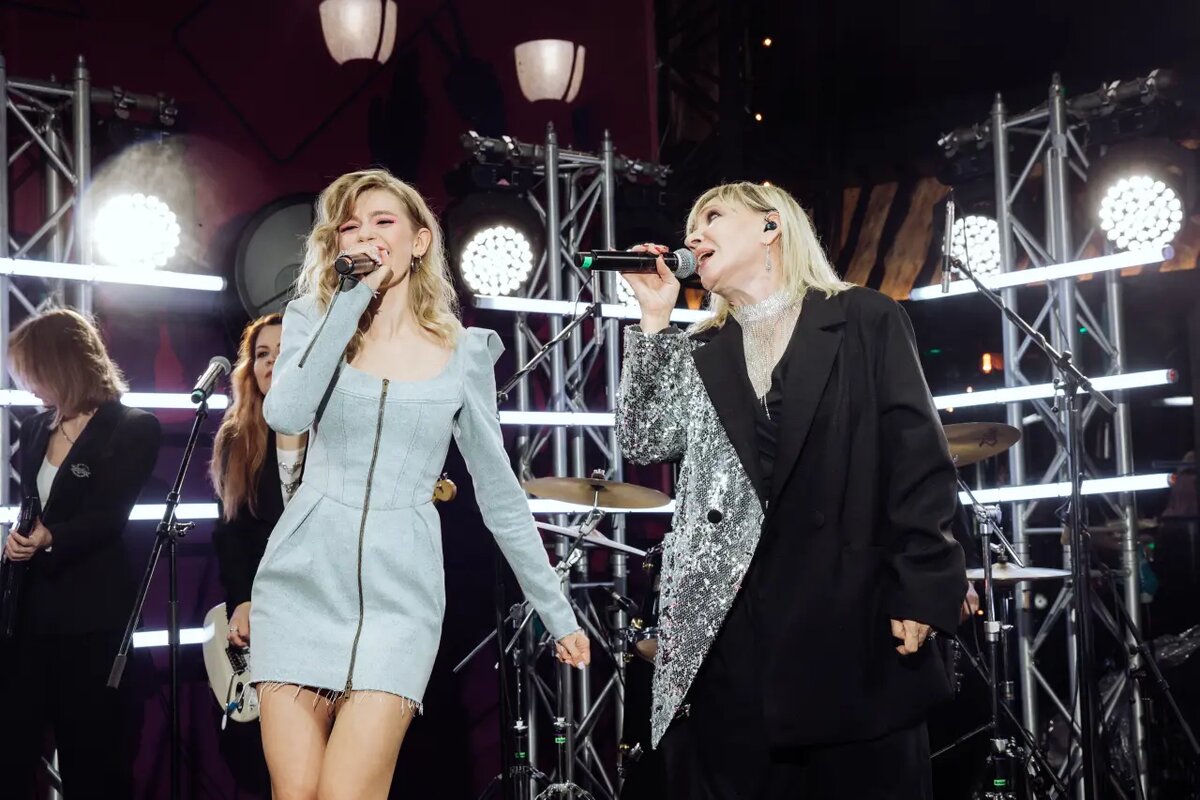    Анастасия Уколова и Татьянан Иванова