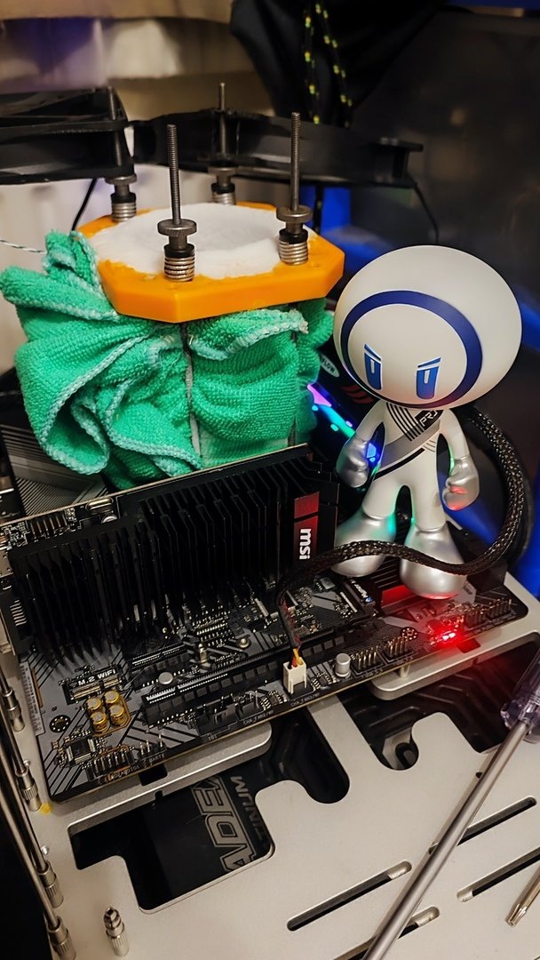     фото: HWBot