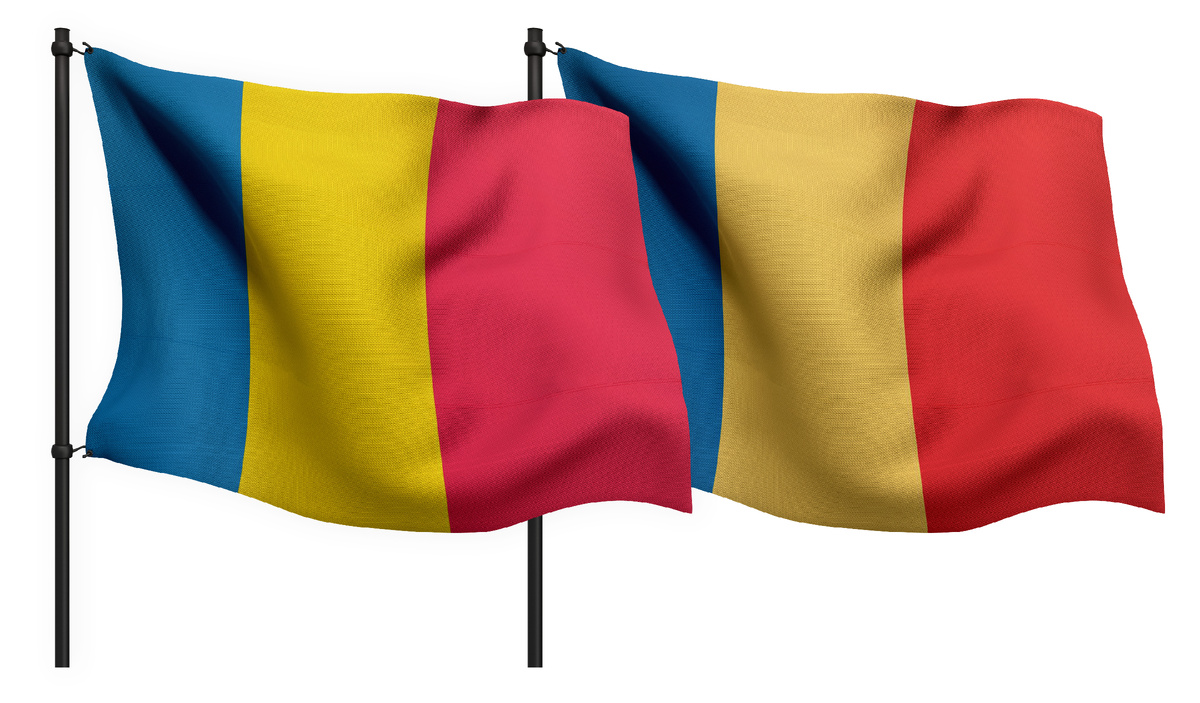 Флаги Чада (слева) и Румынии (справа)