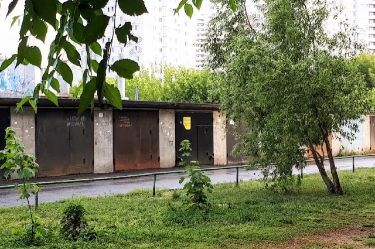    В Тюмени на улице Елизарова изымают гаражи в рамках КРТ
