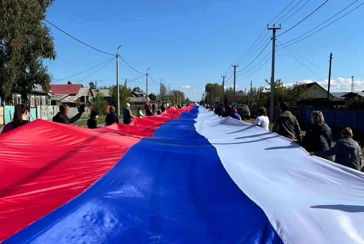 Мероприятие в День посёлка добровольно объединило тысячи людей 
