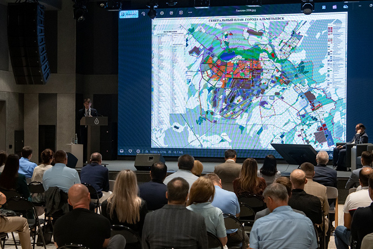    Генеральный план Альметьевска в новой редакции впервые представили на публичных слушаниях в пятницу, 13 сентября