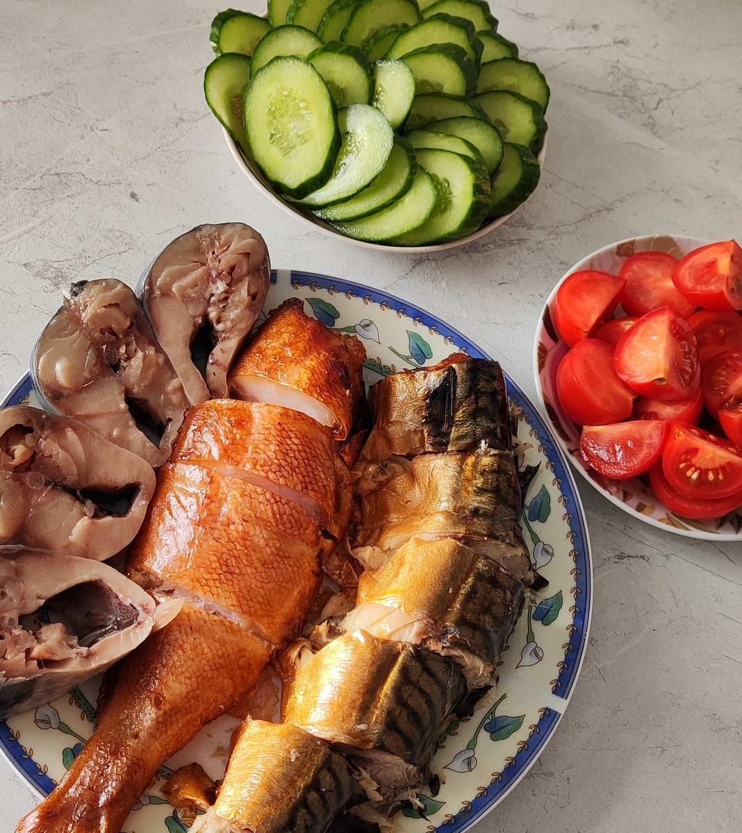 Наш вкусный ужин в тот вечер, ещё была отварная картошечка