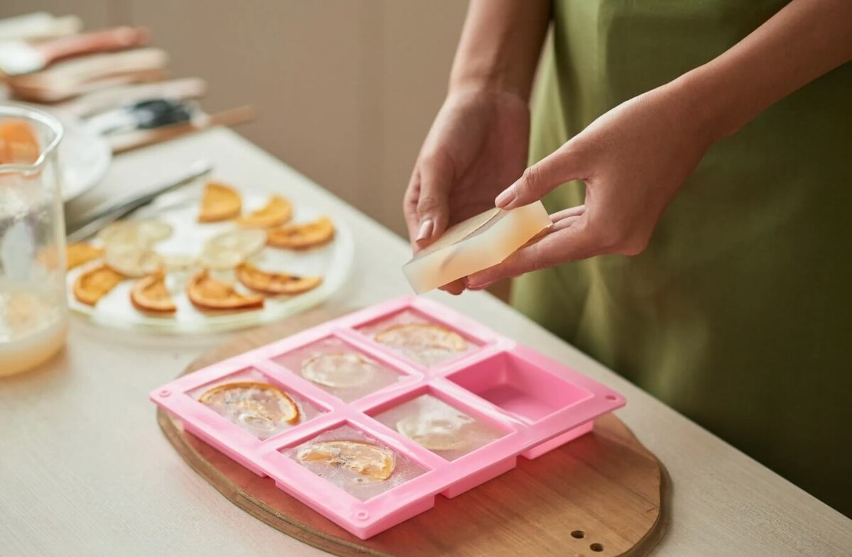    Некоторые люди выбирают производство мыла в качестве своего хобби. Источник изображения: kimikocraft.com