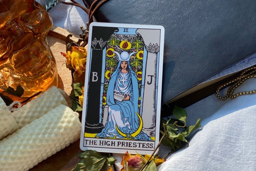 Старший Аркан Жрица