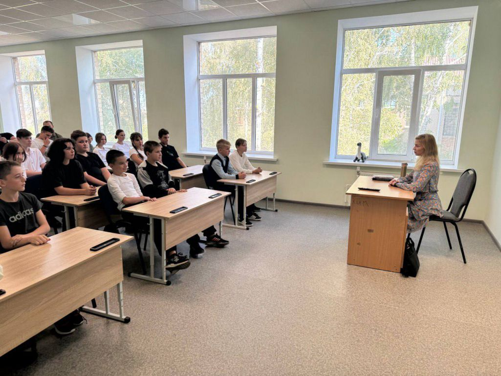 Наталья Поклонская проводит «Разговоры о важном». Фото: Telegram