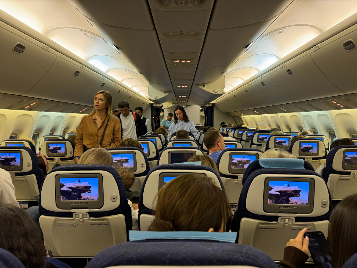 Рейс Москва - Баку, Азербайджанские авиалинии