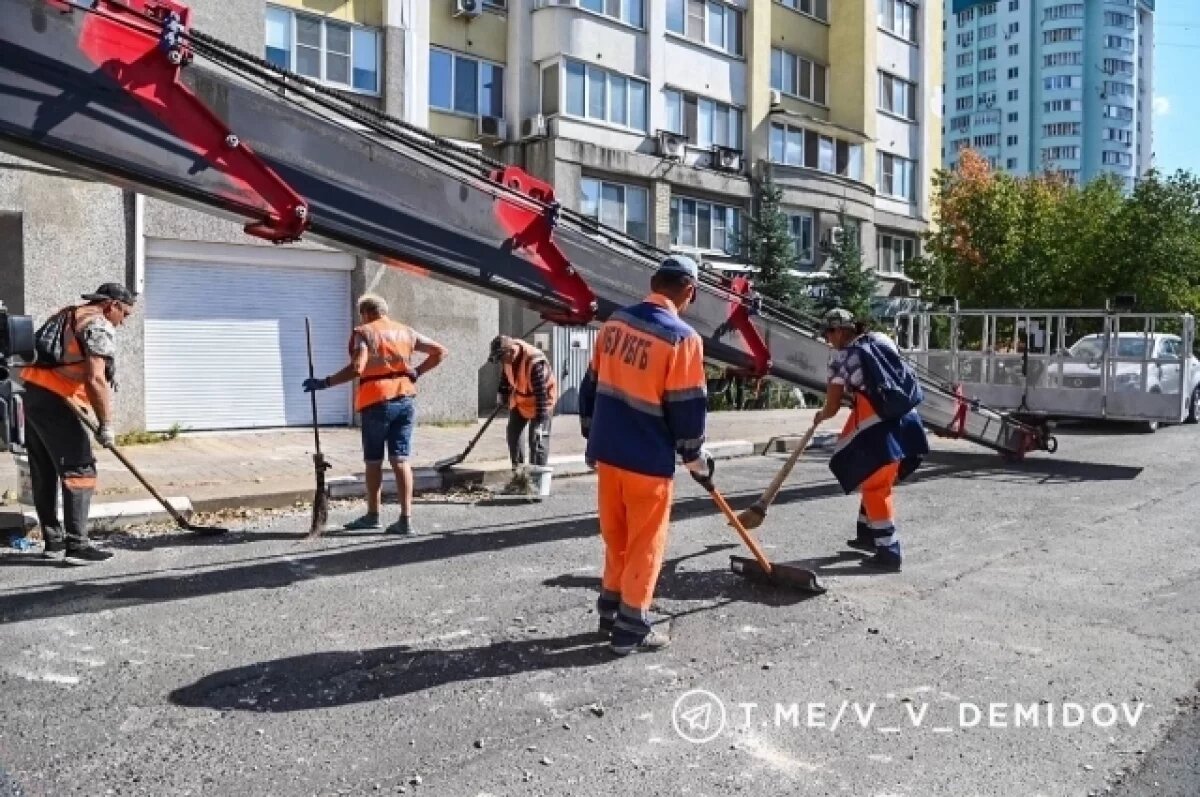    В Белгороде последствия обстрела 16 сентября ликвидируют 200 человек