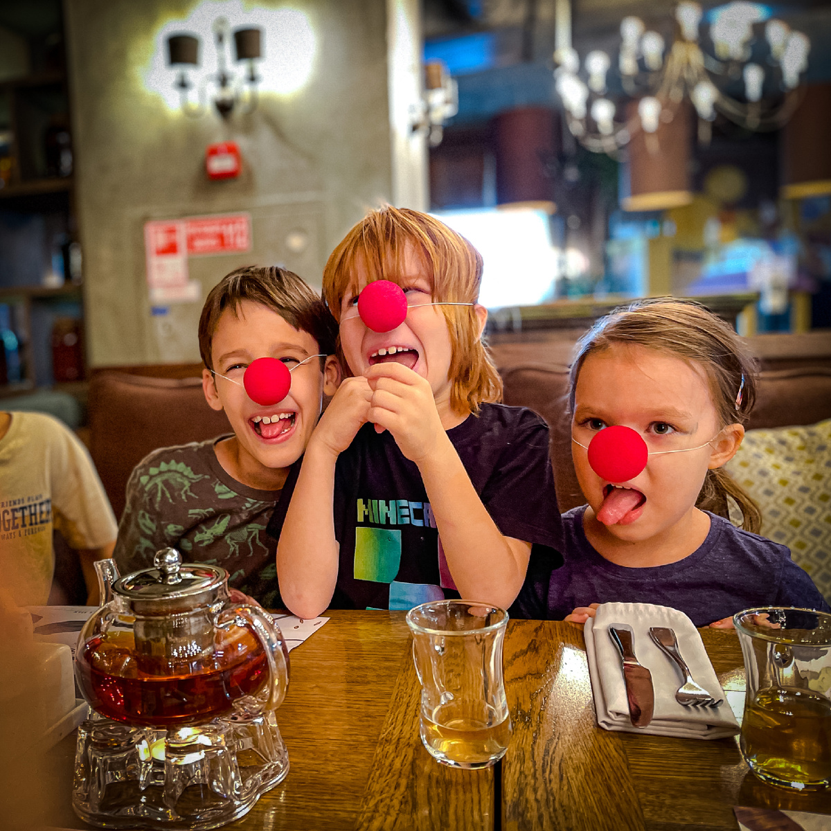 🤦🏽‍♀️ 🤦🏽‍♀️ а я ведь просто пытаюсь выяснить, что заказать ребятам в ресторане😂. 