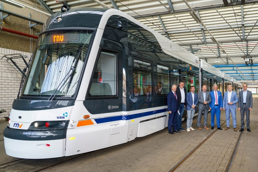 Трамвайный вагон ForCity Smart 38T