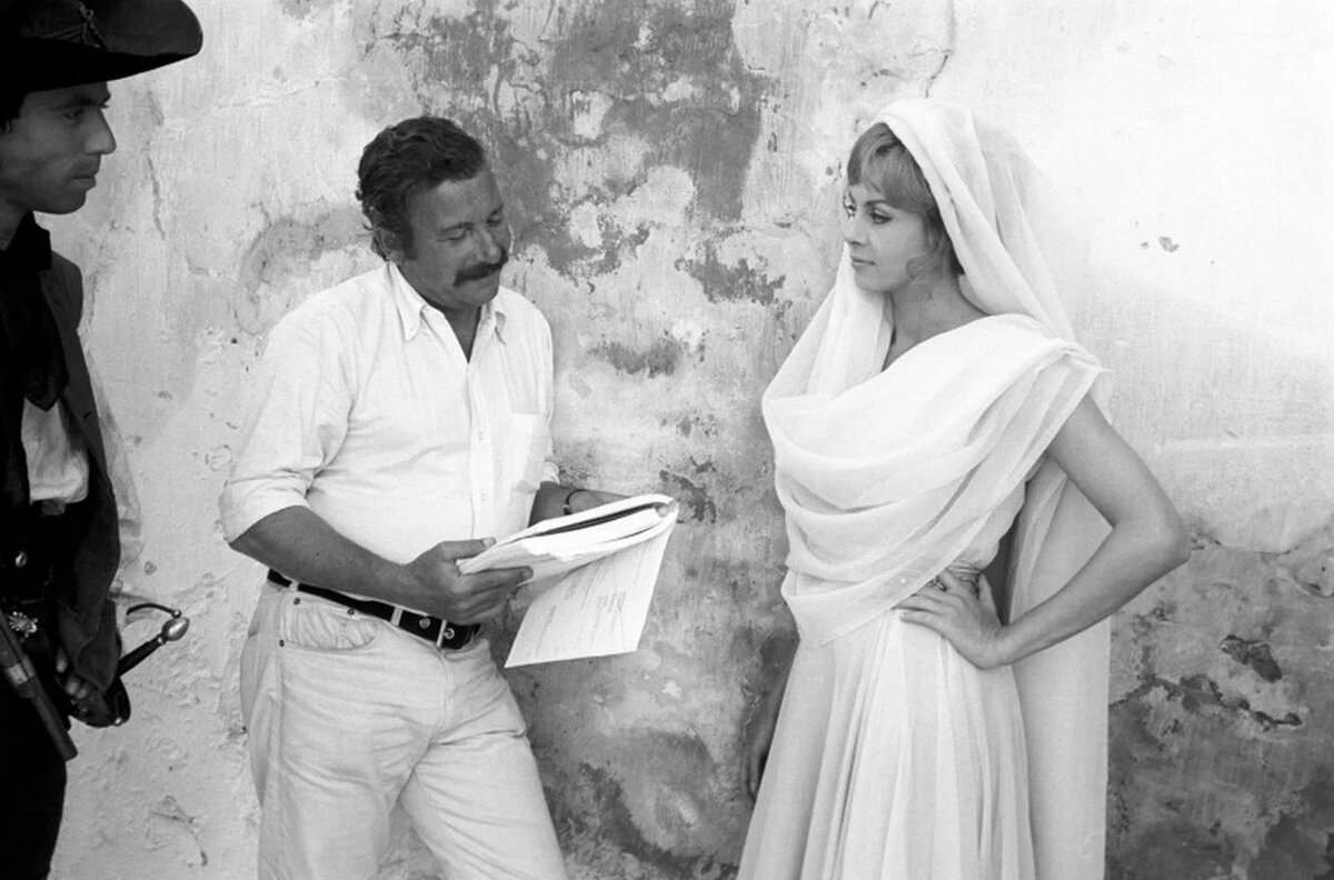 На съемках фильма "Анжелика и султан". Фото из открытых источников интернета