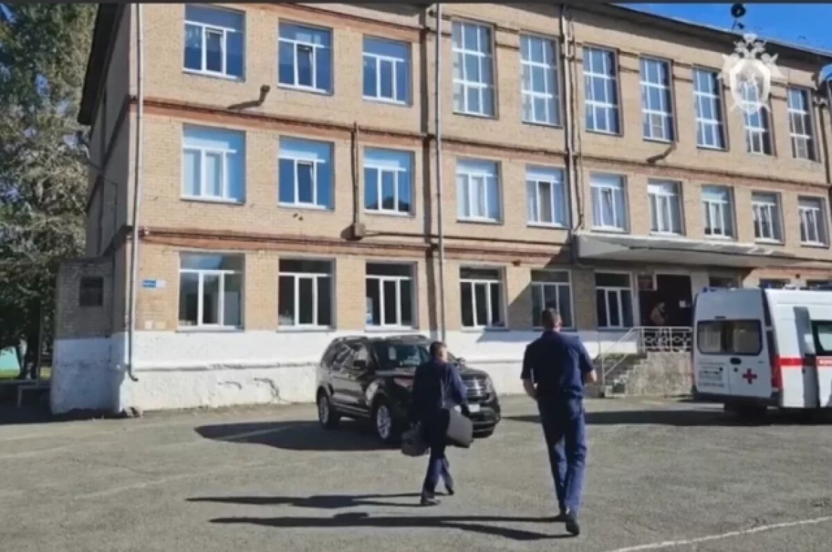    Учитель из школы Челябинска рассказала о первых минутах нападения