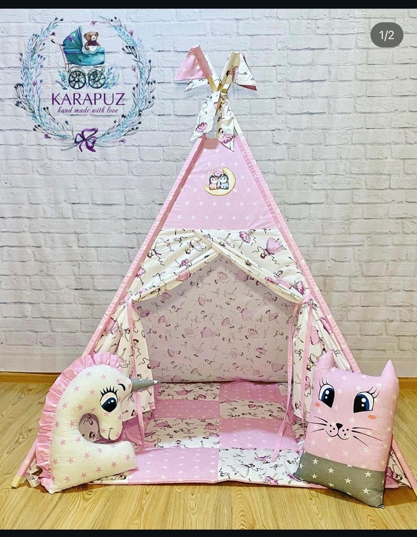 Все началось с бортиков в кроватку, конвертов, подушек и других изделий для малышей.