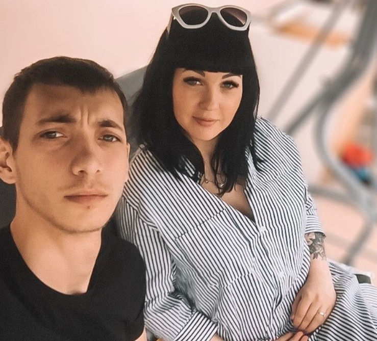 на фото Александра Стриженова и Артур Гиголаев