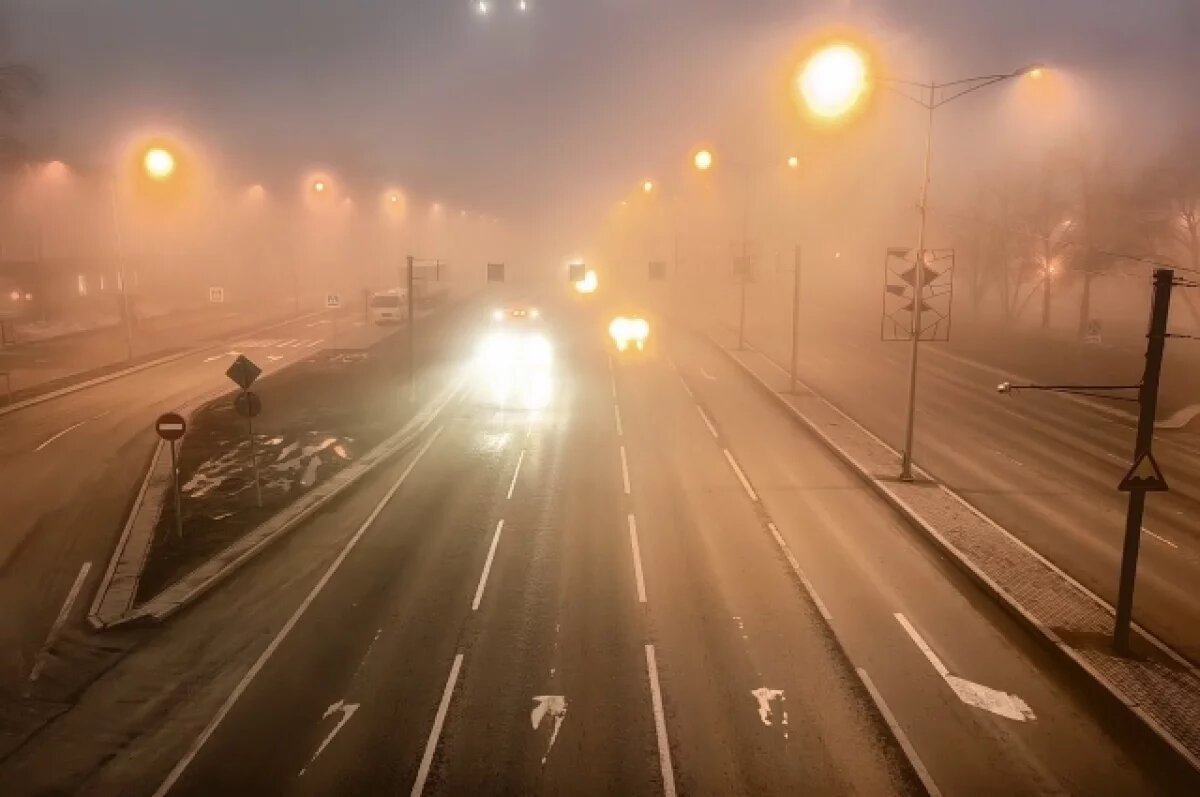    На дорогах Петербурга нулевая видимость из-за густого тумана