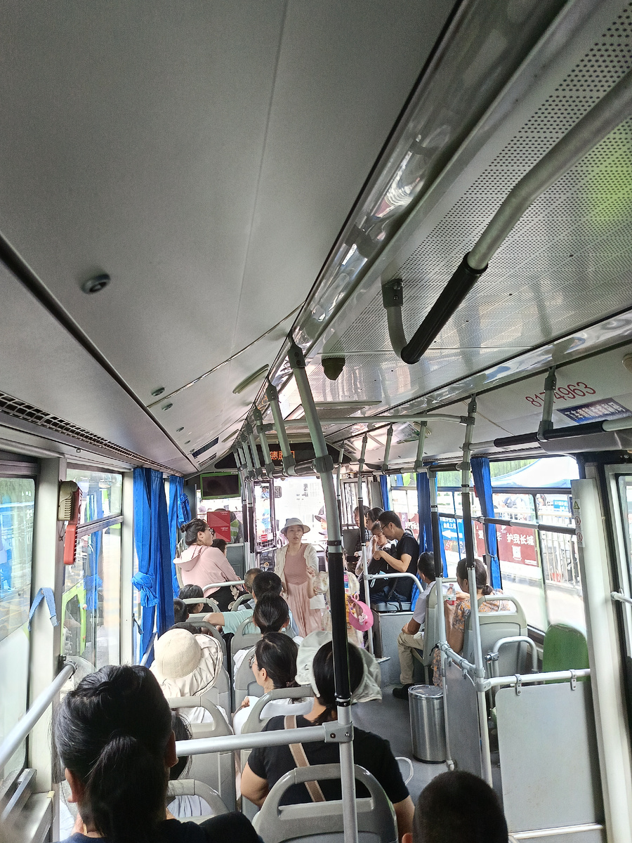 Автобус стандартный. Фото автора