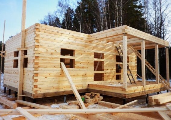 Строим лом из бруса и не задумываемся о мелочах