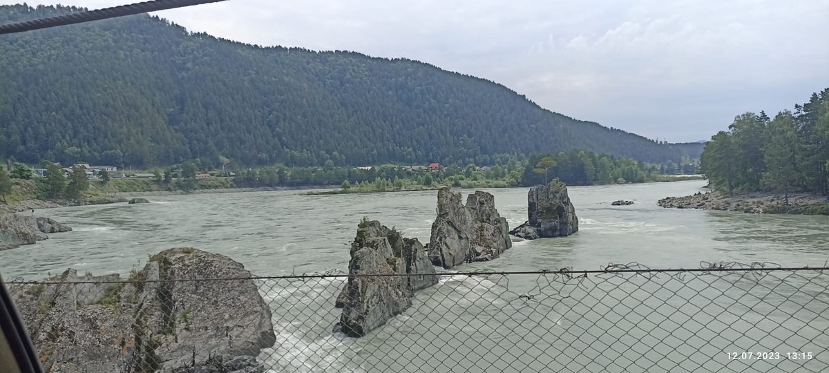 Река Катунь и Зубы Фото автора