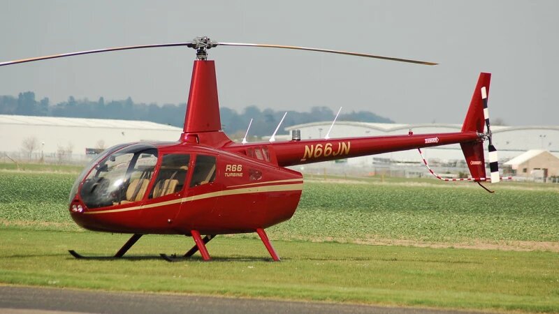     Robinson R66. ru.wikipedia.org
