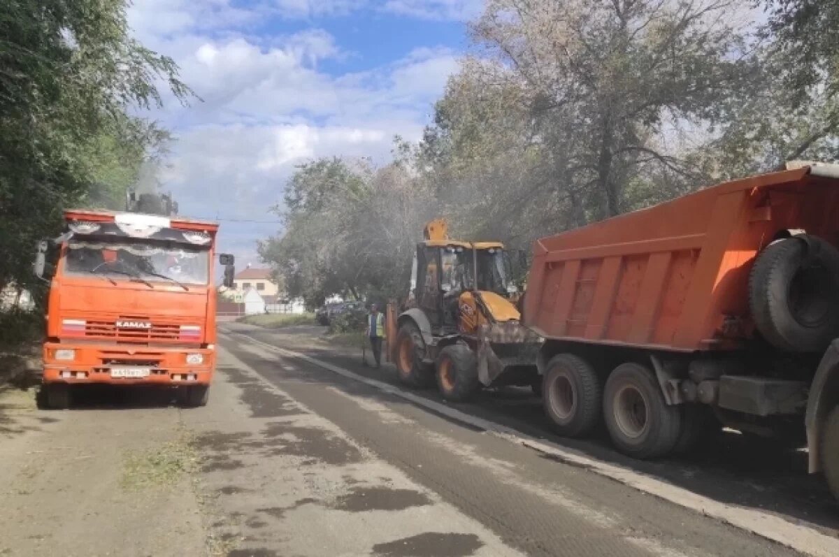    Поврежденную в паводок улицу Красную в Оренбурге начали ремонтировать